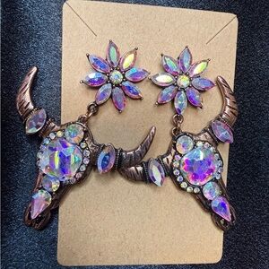 NWT Rhinestone steer head earrings multi faceted rhinestones with copper